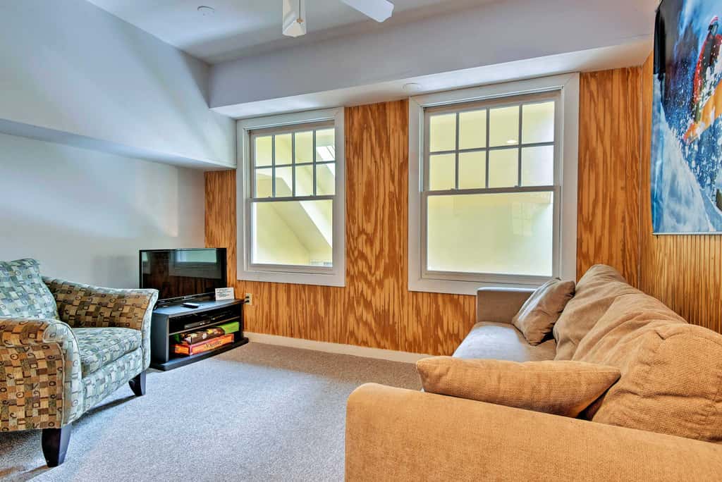 Lake Harmony Condo < 1 Mi to Big Boulder Mountain!