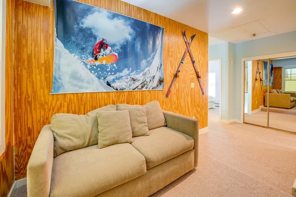 Lake Harmony Condo < 1 Mi to Big Boulder Mountain!