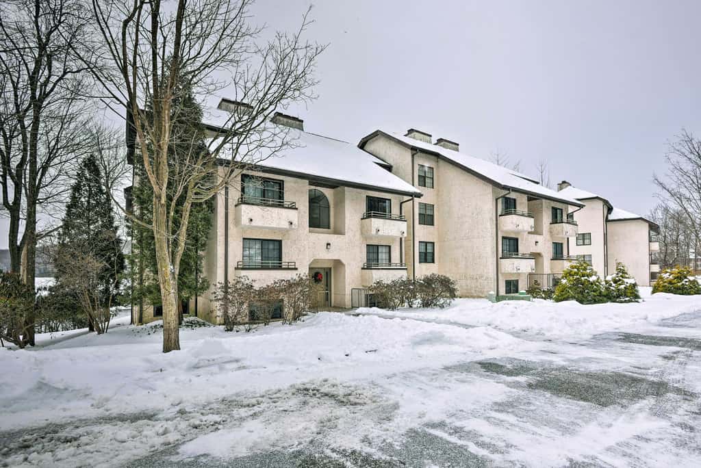 Lake Harmony Condo < 1 Mi to Big Boulder Mountain!