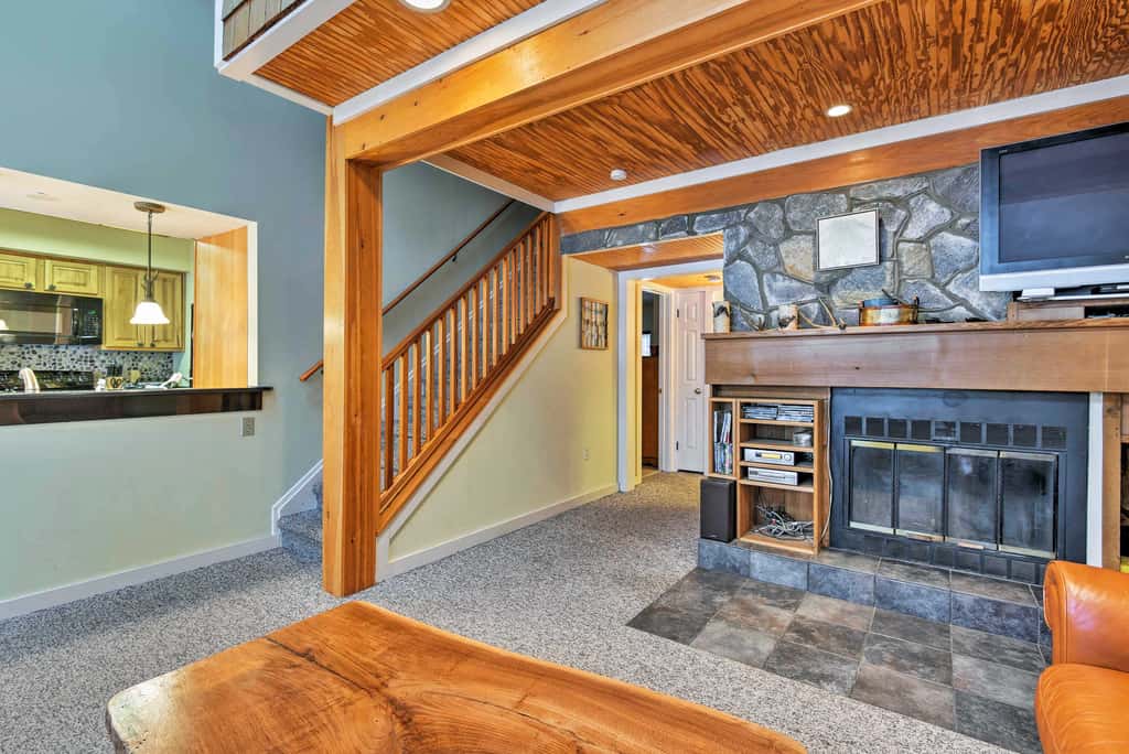 Lake Harmony Condo < 1 Mi to Big Boulder Mountain!