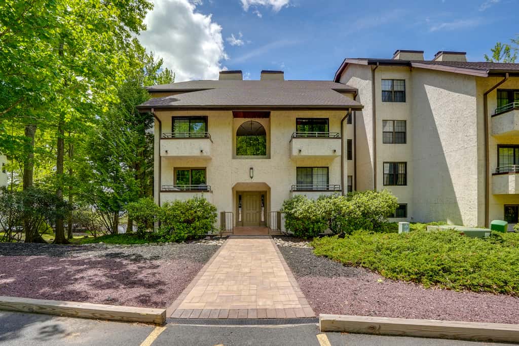Lake Harmony Condo < 1 Mi to Big Boulder Mountain!