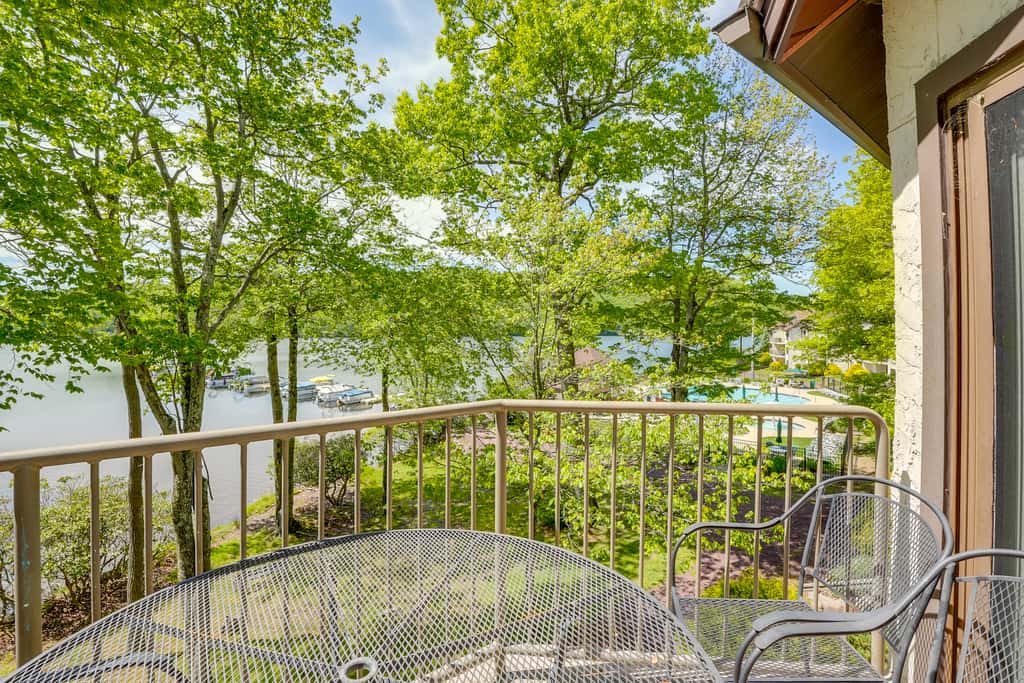 Lake Harmony Condo < 1 Mi to Big Boulder Mountain!