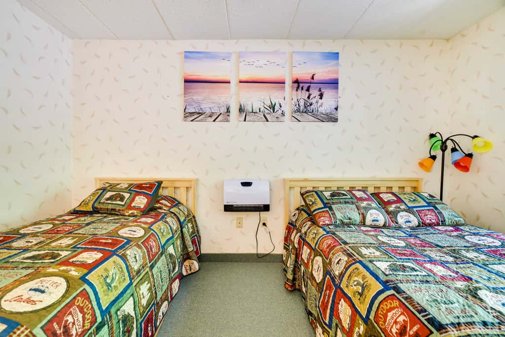 1 Mi to Big Boulder: Lakefront Unit w/ Pool Access