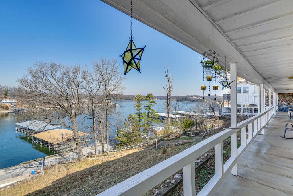 Cozy Lake Ozark Villa w/ Main Channel Views!