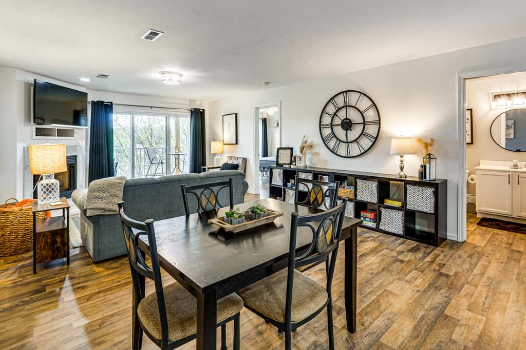 Beach, Boat Slip, Views! Lake of the Ozarks Condo