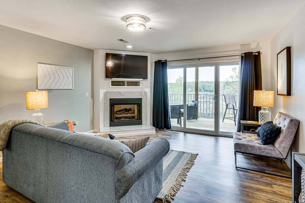 Beach, Boat Slip, Views! Lake of the Ozarks Condo