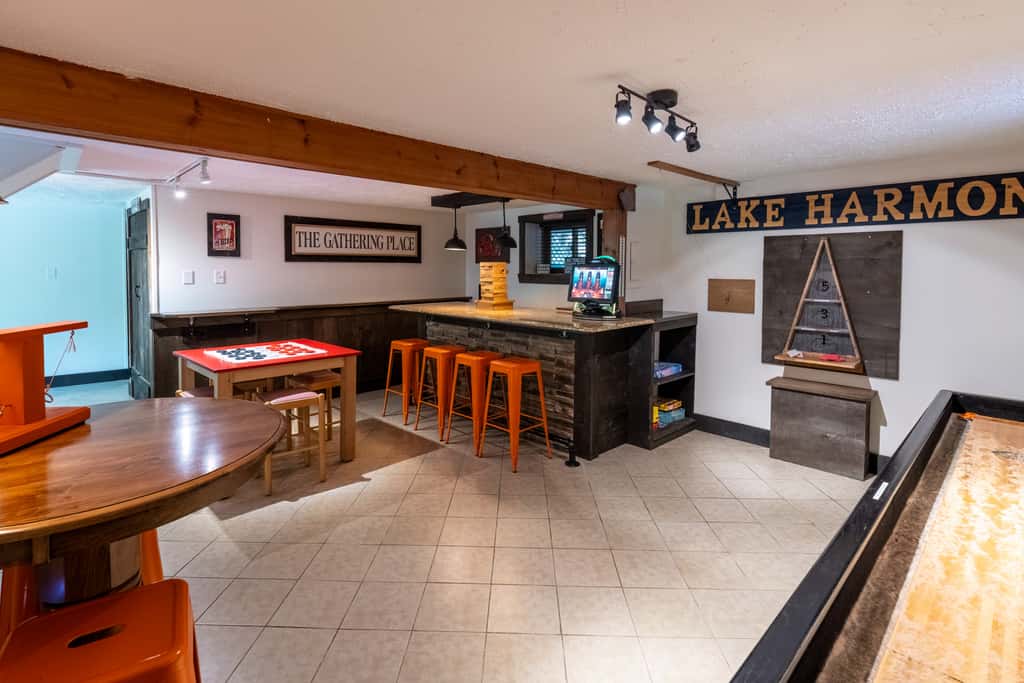 Lake Harmony Estates Home | Fire Pit | Game Room