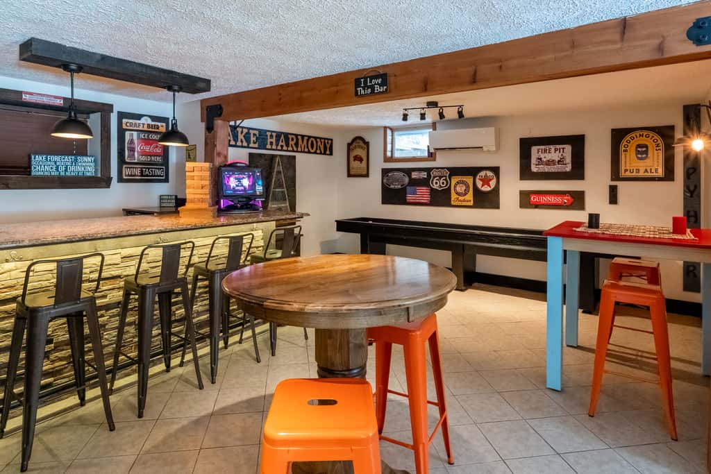 Lake Harmony Estates Home | Fire Pit | Game Room