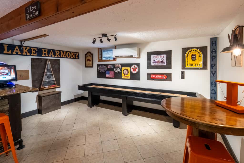 Lake Harmony Estates Home | Fire Pit | Game Room