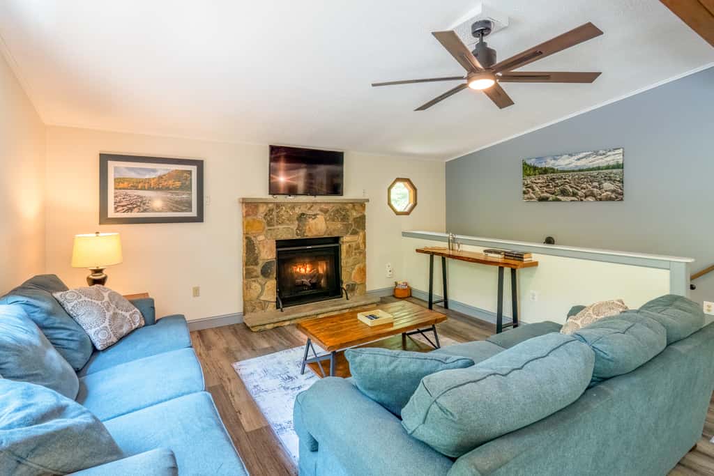 Lake Harmony Estates Home | Fire Pit | Game Room