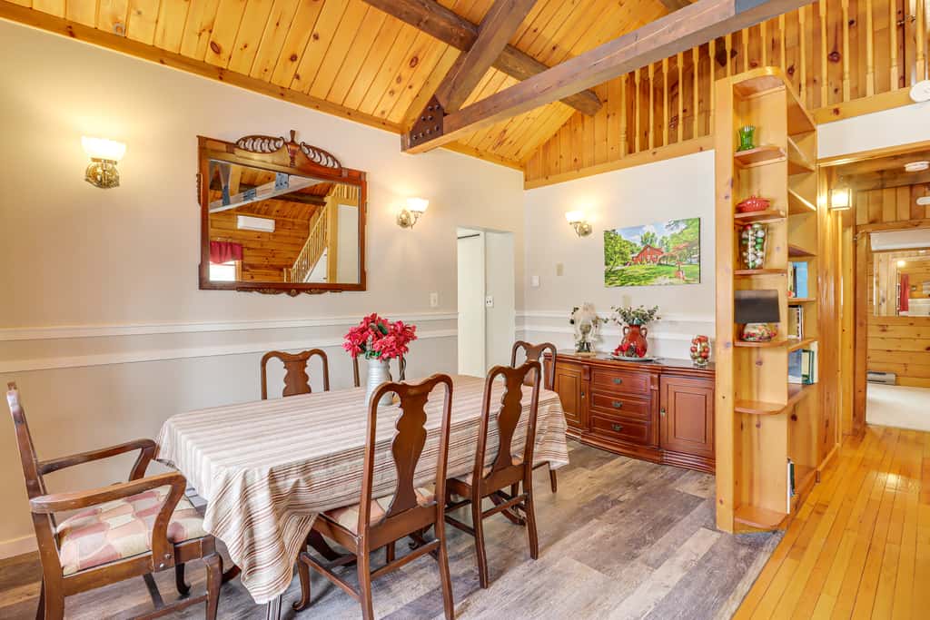 Hike + Ski: Log Cabin in East Stroudsburg!