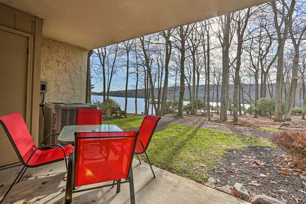 On Big Boulder Lake: Condo w/ Community Pools!