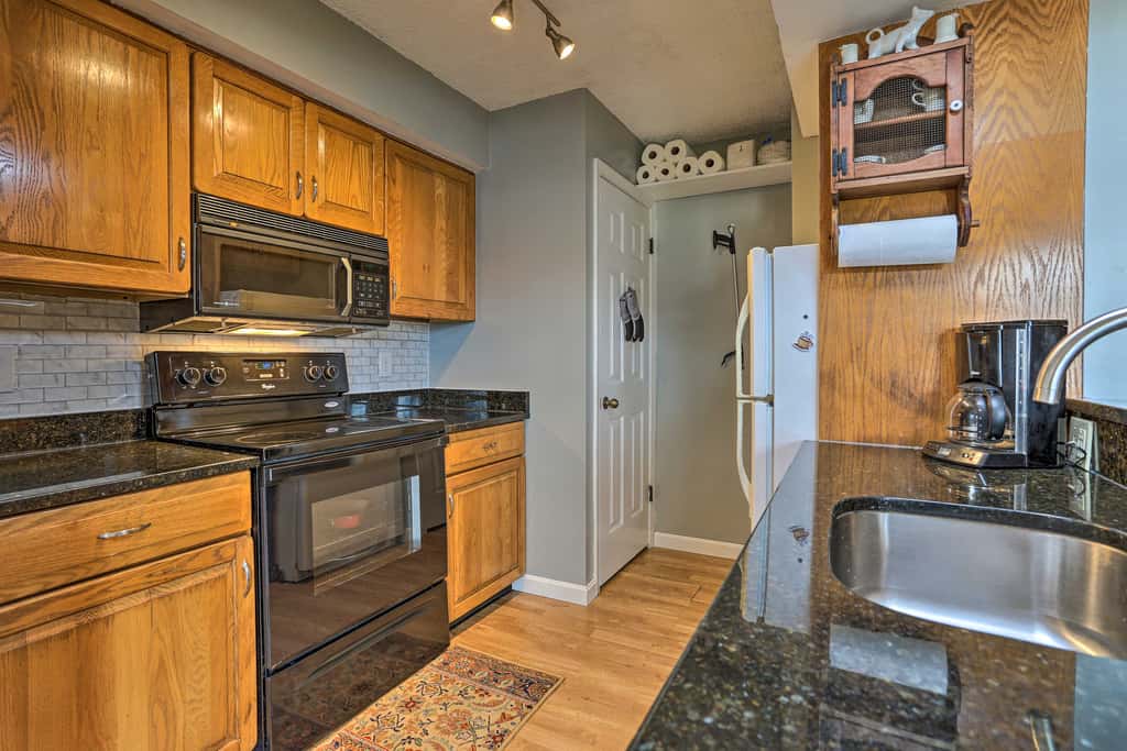 On Big Boulder Lake: Condo w/ Community Pools!