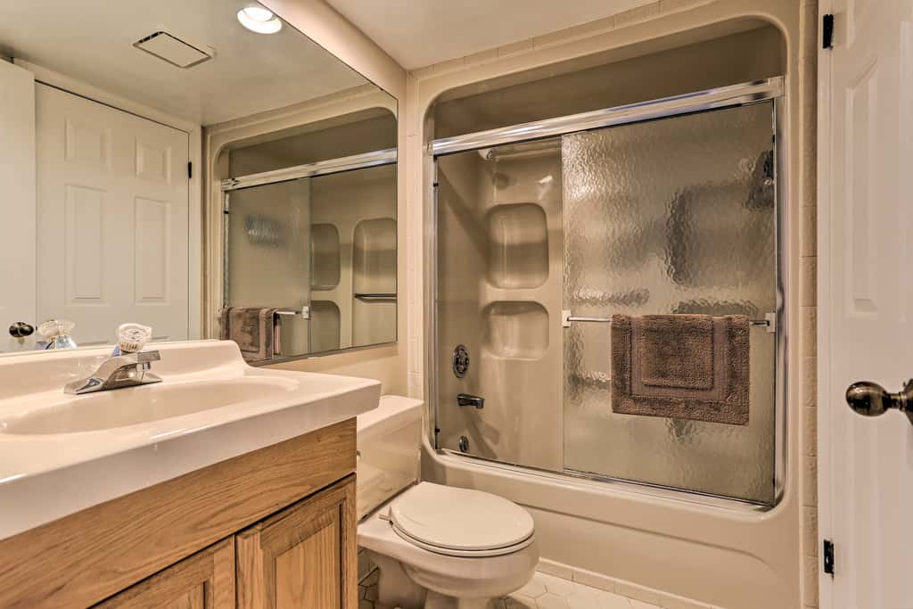 On Big Boulder Lake: Condo w/ Community Pools!