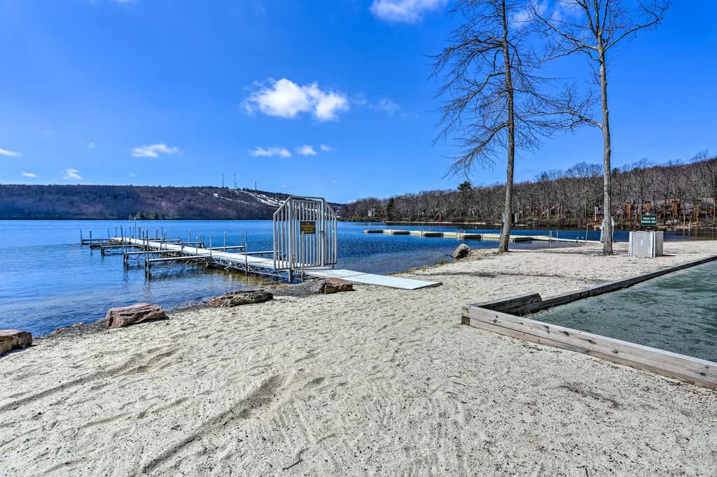 On Big Boulder Lake: Condo w/ Community Pools!