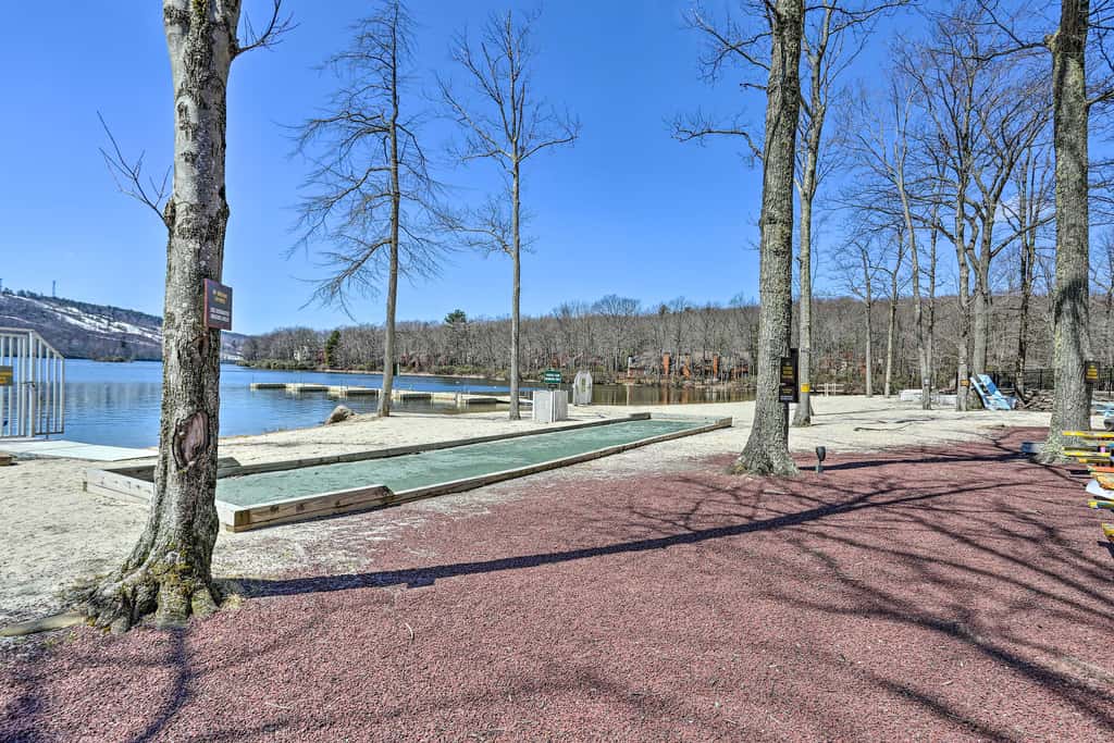 On Big Boulder Lake: Condo w/ Community Pools!
