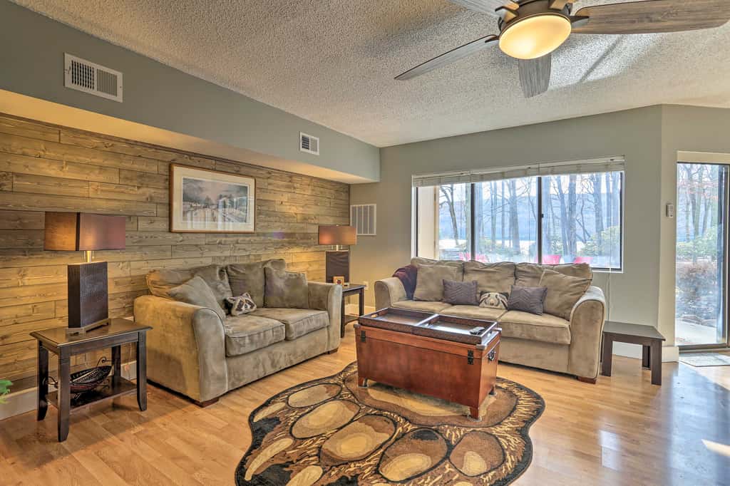 On Big Boulder Lake: Condo w/ Community Pools!
