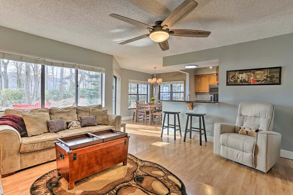 On Big Boulder Lake: Condo w/ Community Pools!