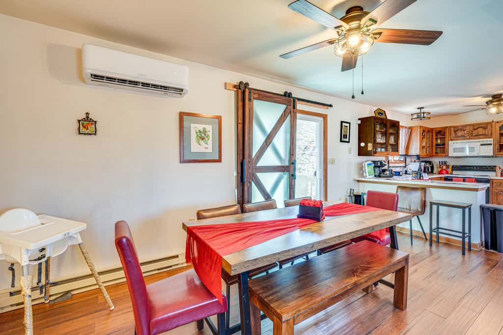 Fire Pit & Gas Grill: Charming Poconos Abode!