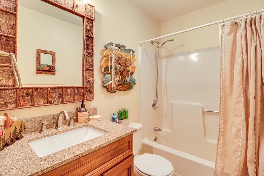 Walk to Dining! Townhome 1 Mi to Big Boulder Mtn