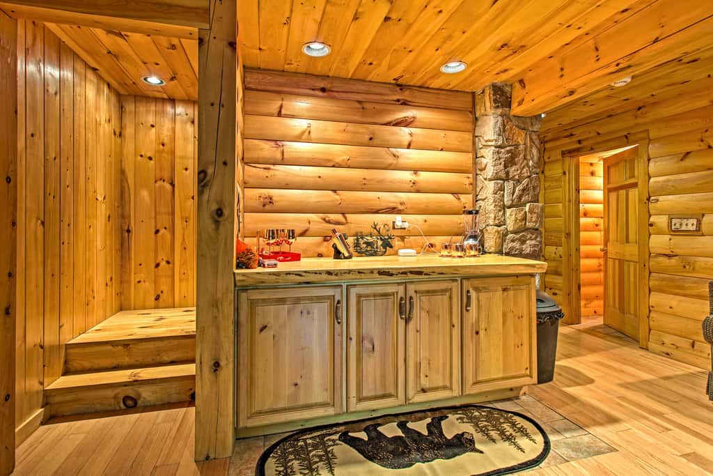 Fire Pit & Hot Tub: Poconos Family Cabin!
