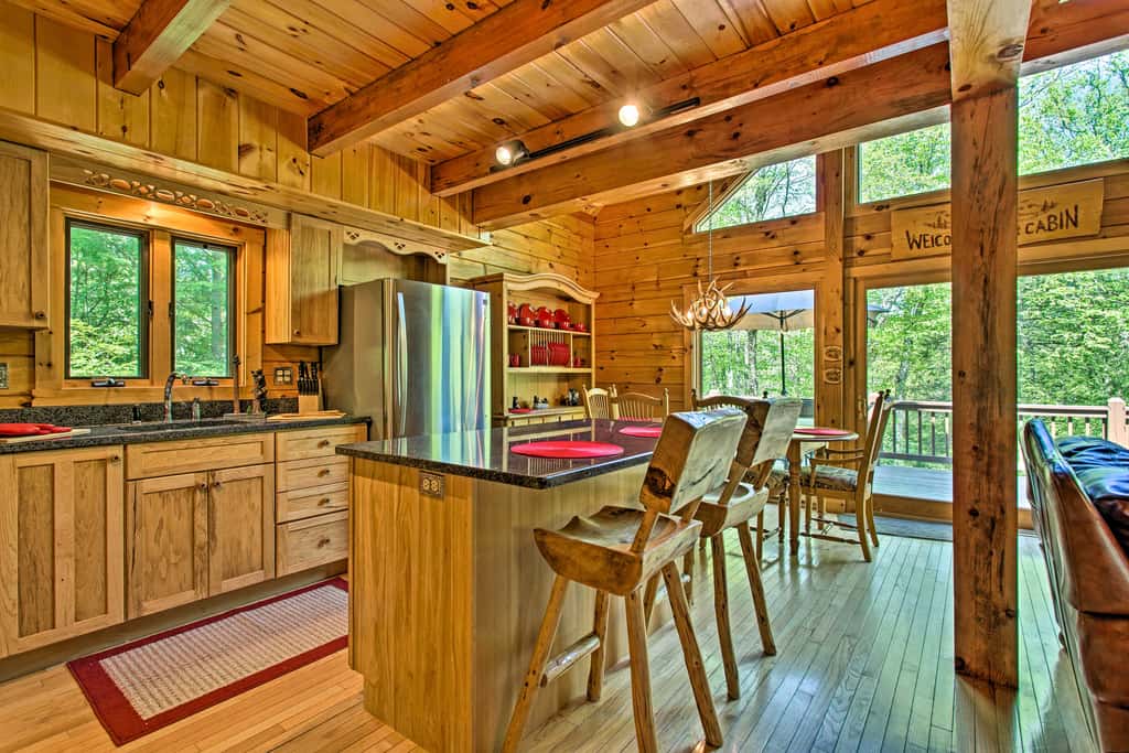 Fire Pit & Hot Tub: Poconos Family Cabin!