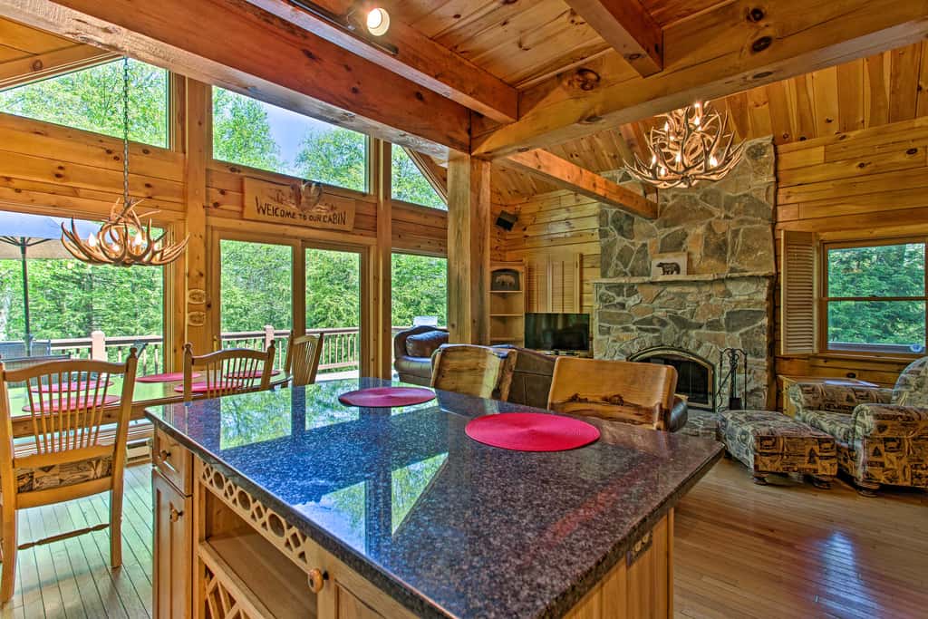 Fire Pit & Hot Tub: Poconos Family Cabin!