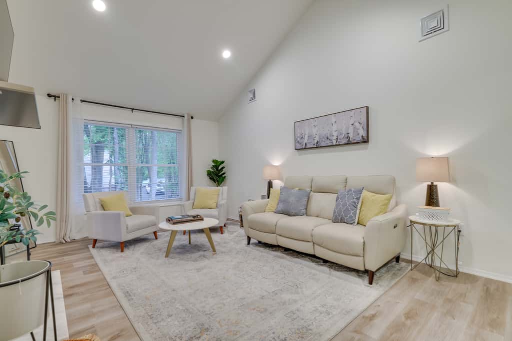 7 Mi to Camelback Mtn: Chic Penn Estates Home
