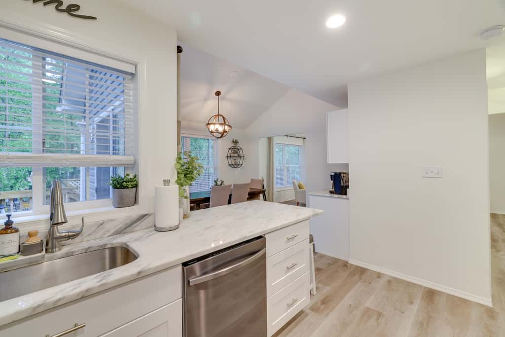 7 Mi to Camelback Mtn: Chic Penn Estates Home