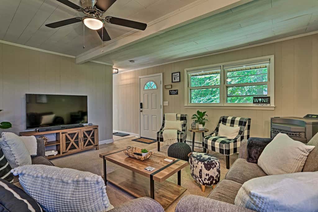 Deck & Gas Grill: Modern East Stroudsburg Home!