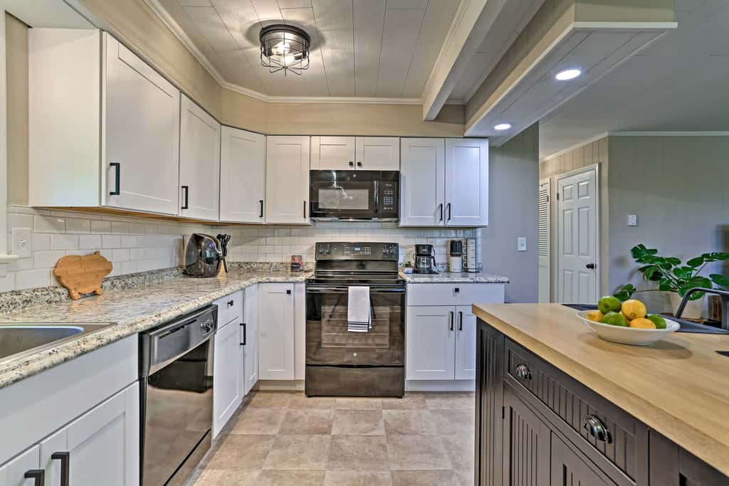 Deck & Gas Grill: Modern East Stroudsburg Home!