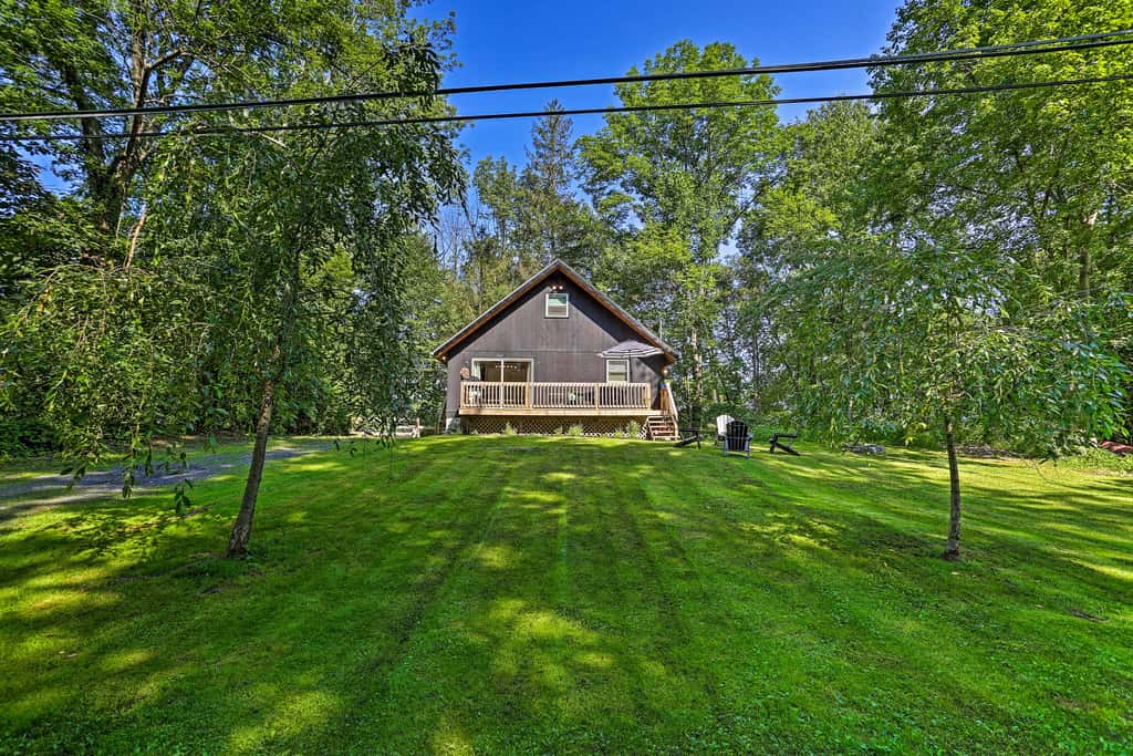Deck & Gas Grill: Modern East Stroudsburg Home!