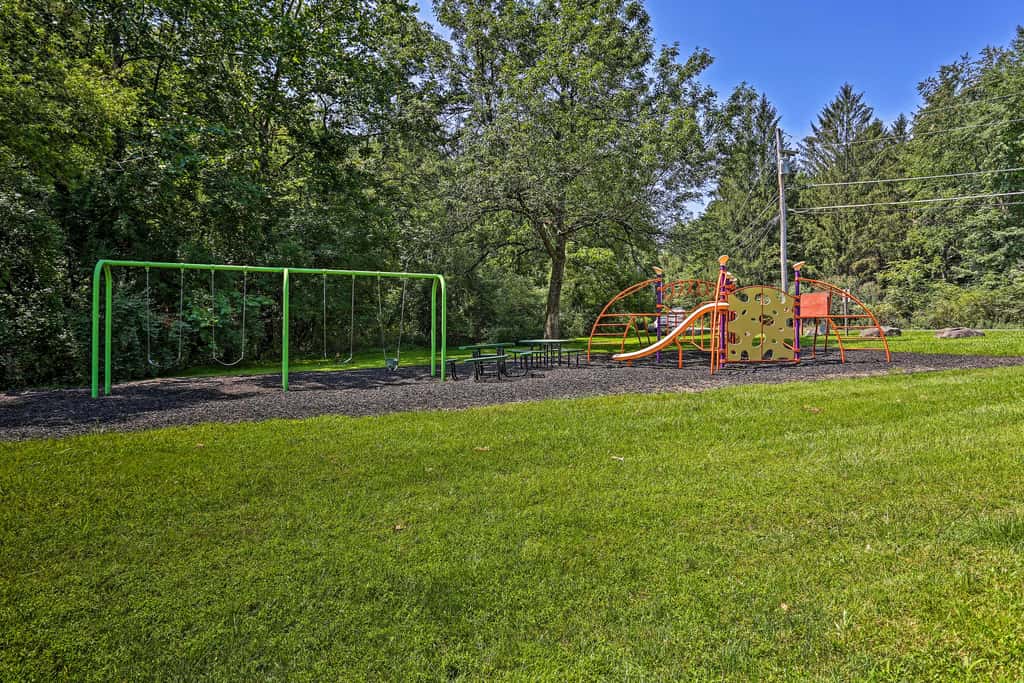 Deck & Gas Grill: Modern East Stroudsburg Home!
