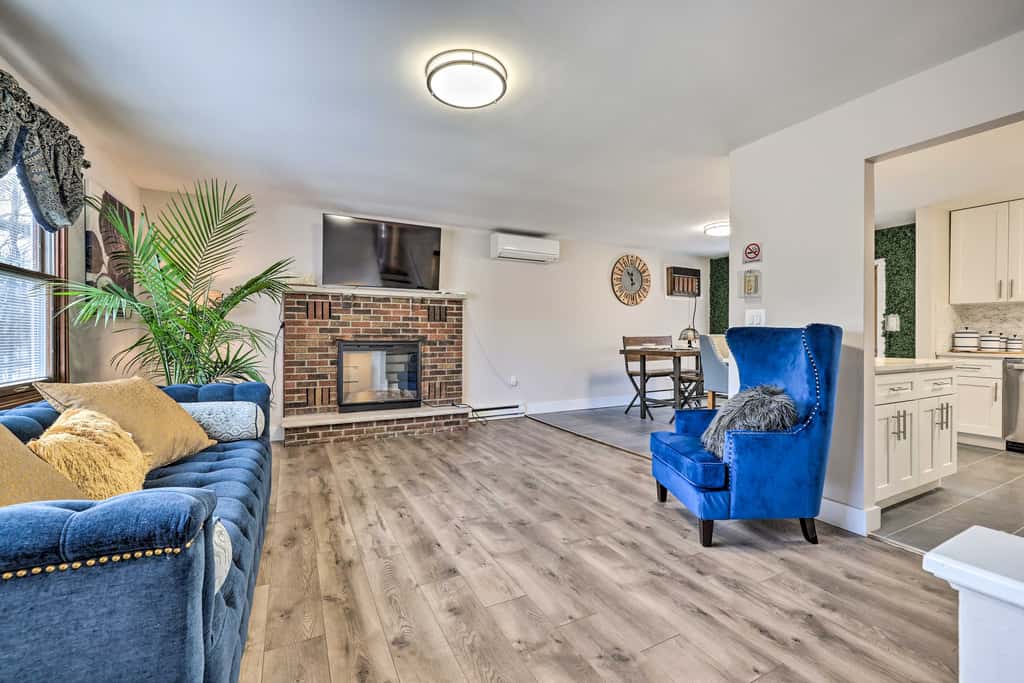 Modern East Stroudsburg Home w/ Pool + Fire Pit