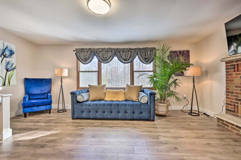Modern East Stroudsburg Home w/ Pool + Fire Pit