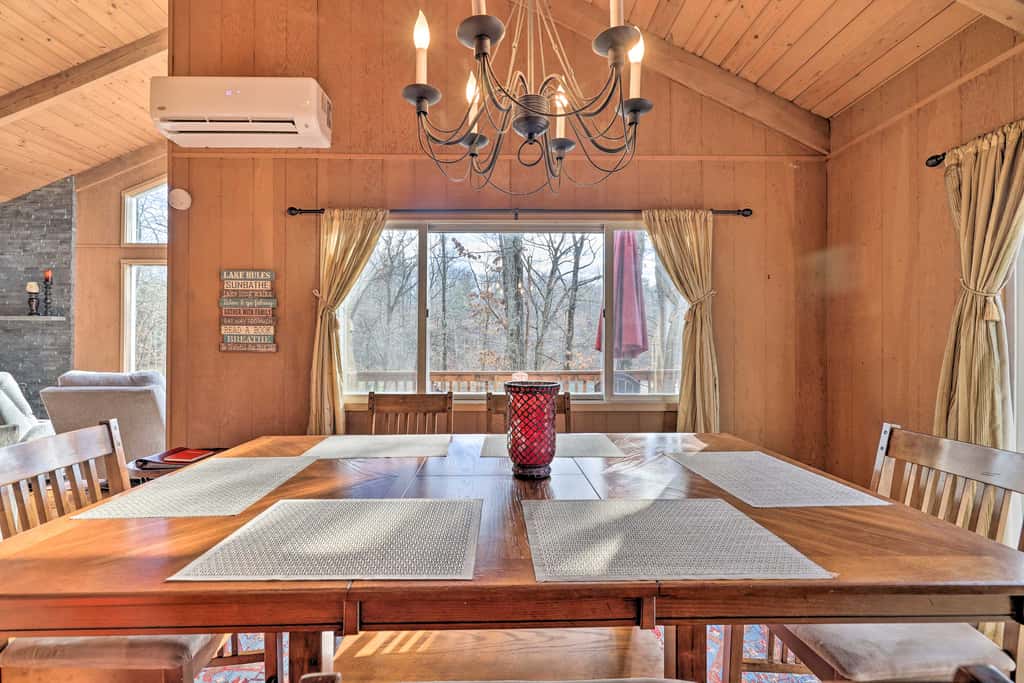 Fire Pit & Grill: Lakefront Poconos Cottage!