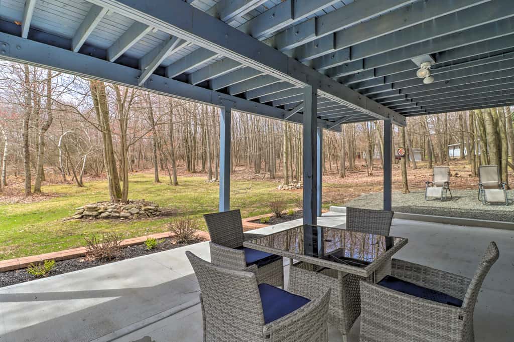 6 Mi to Camelback Slopes! Home w/ Game Room