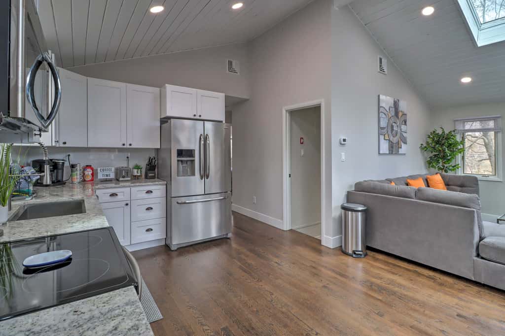 6 Mi to Camelback Slopes! Home w/ Game Room