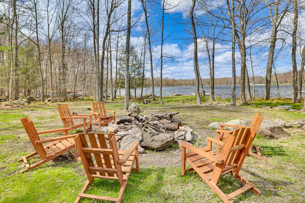 Pocono Lake Home w/ Fire Pit: Walk to Ski Hill!