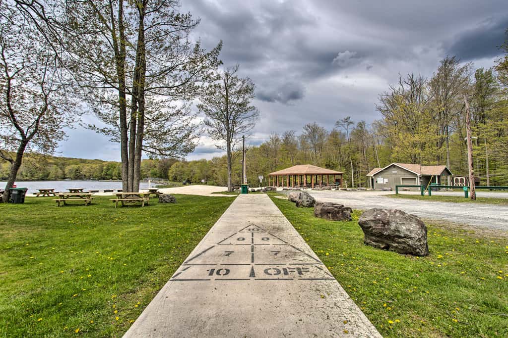 Pocono Lake Home w/ Fire Pit: Walk to Ski Hill!