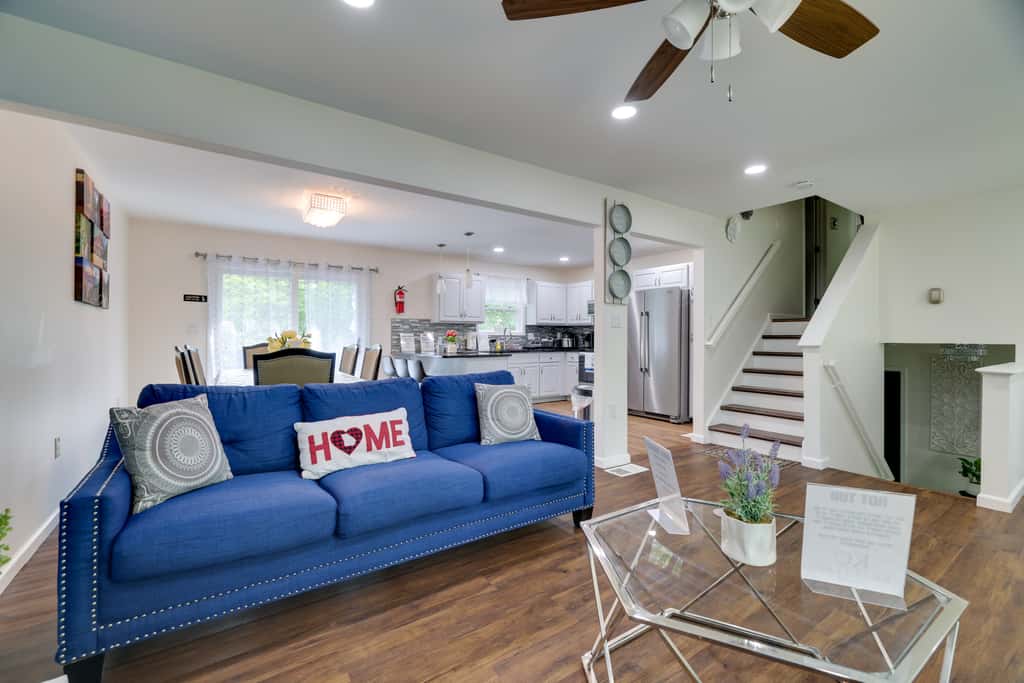 2 Game Rooms! Family Poconos Home 9 Mi to Slopes