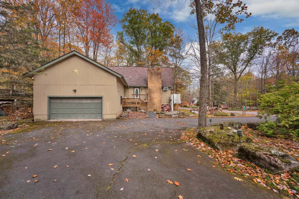 Poconos Retreat w/ Pool and Lake Access
