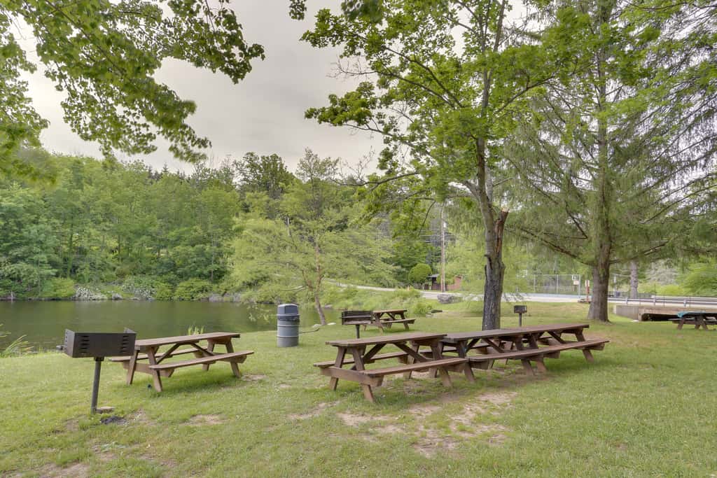 Poconos Retreat w/ Pool and Lake Access