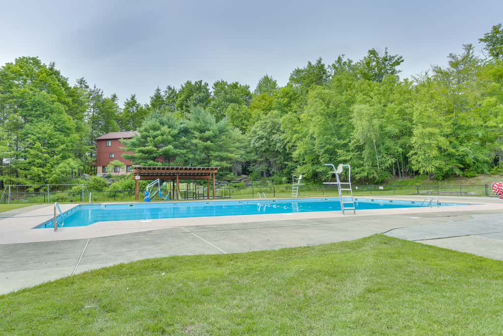 Poconos Retreat w/ Pool and Lake Access