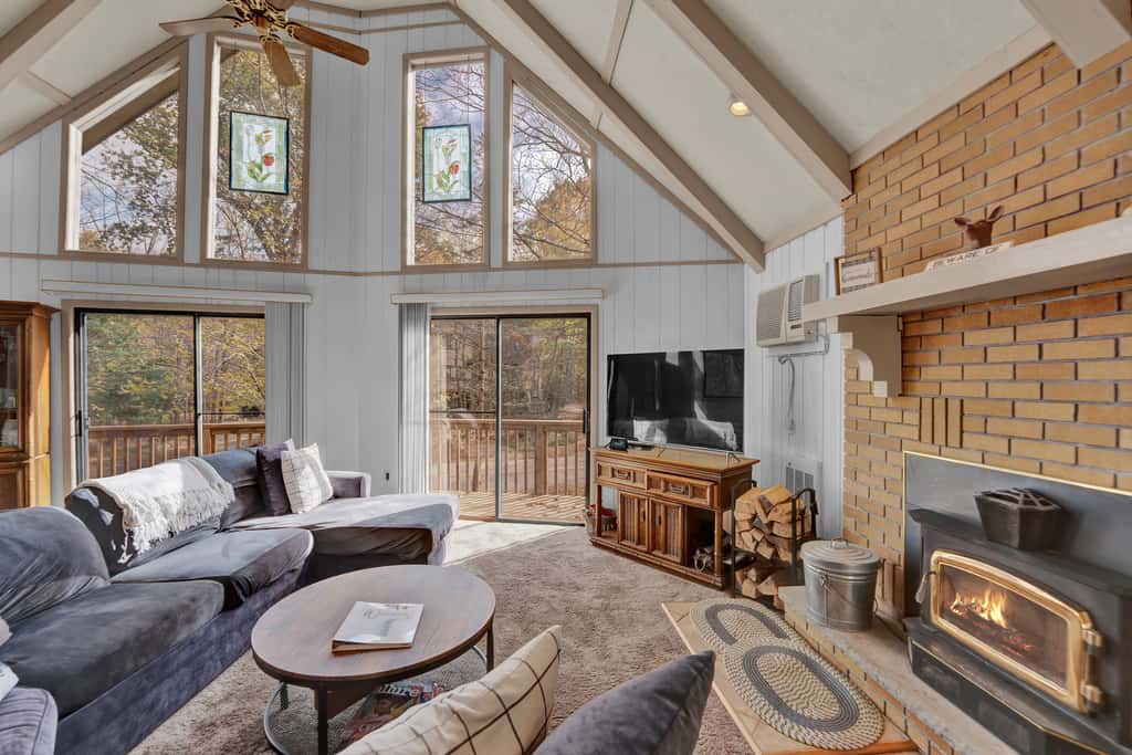 Poconos Retreat w/ Pool and Lake Access