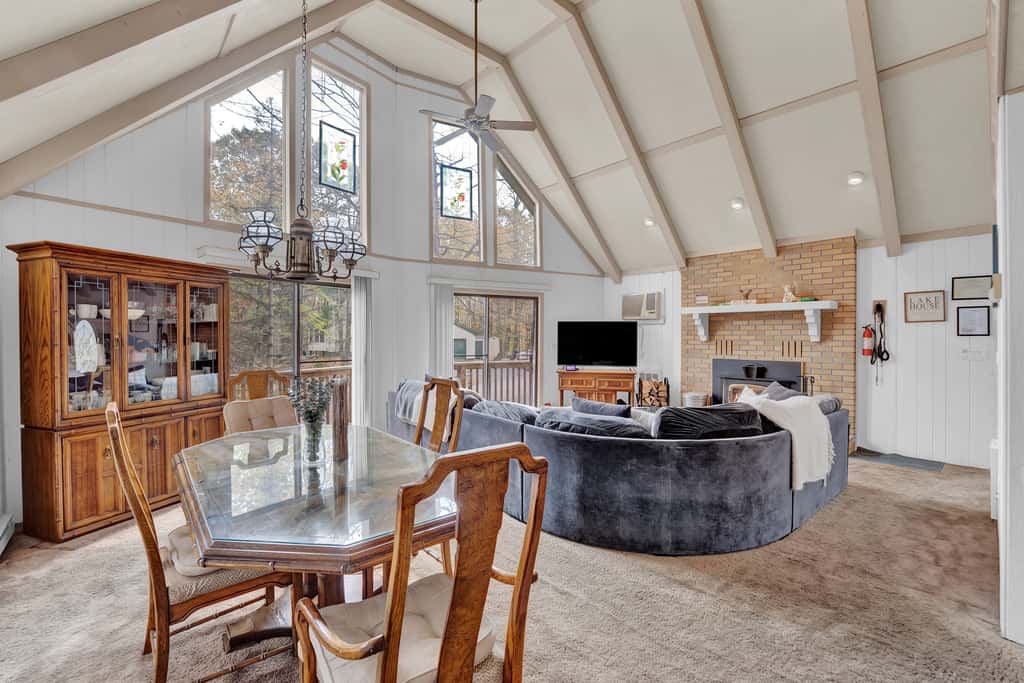 Poconos Retreat w/ Pool and Lake Access