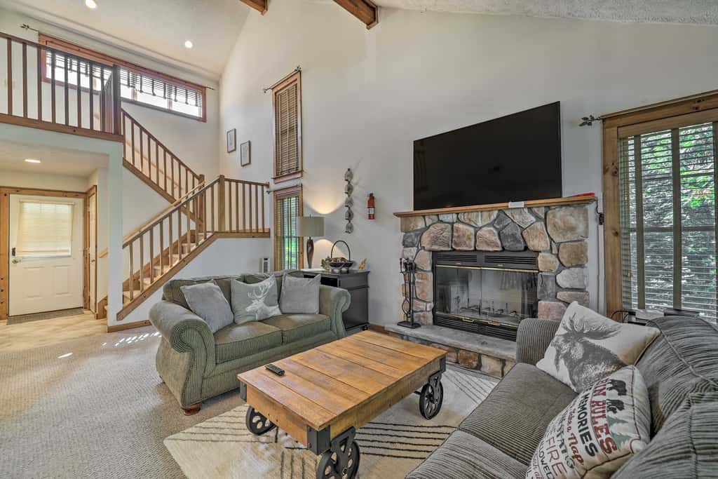 Tannersville Townhome, Near Camelback Mtn!