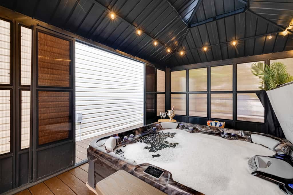 Hot Tub & Deck: Gorgeous Retreat in Pocono Summit!