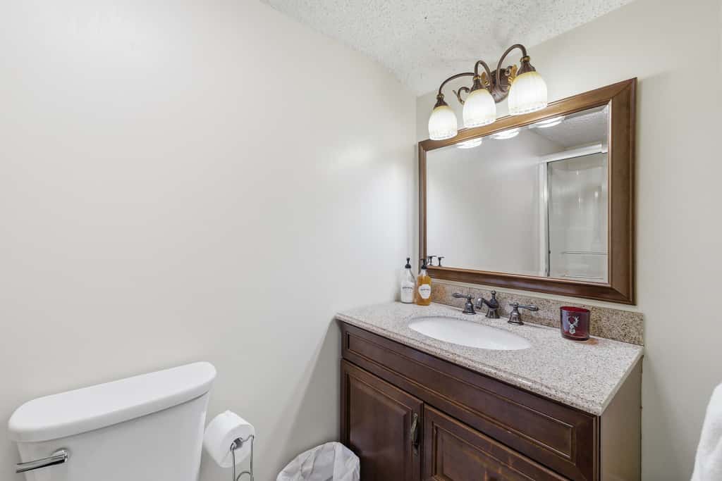 Cozy Camelback, Pocono Retreat w/ Mountain Views!