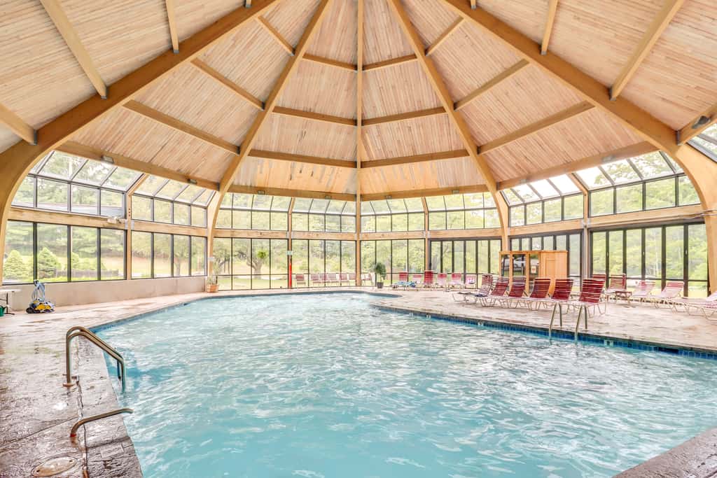 Cozy Camelback, Pocono Retreat w/ Mountain Views!